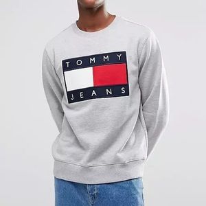 MUST GO ‼️ Brand New Tommy Jean Sweater. Read Description 👇